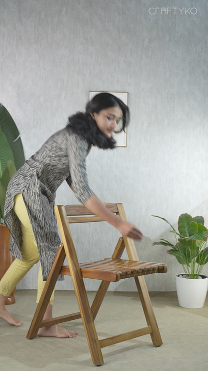 AWAN - Foldable Teak Chair